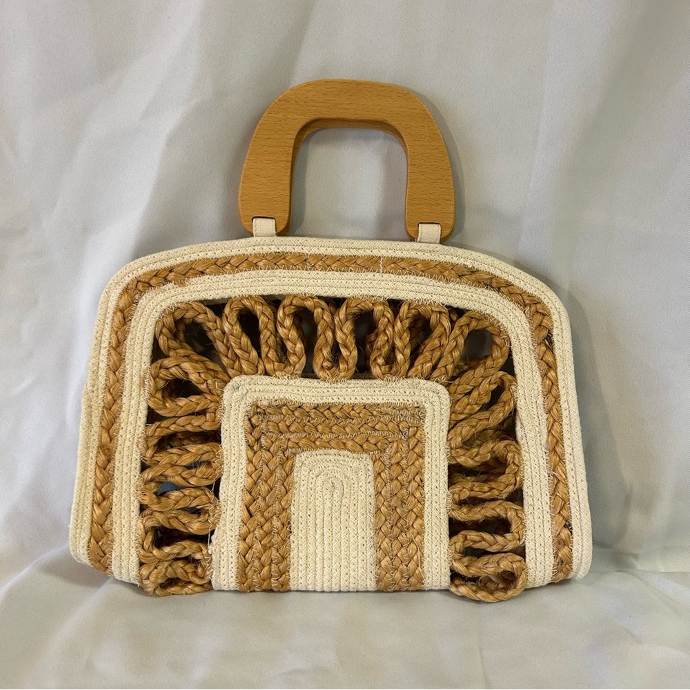 Shiraleah Chicago Jute and Cotton Woven Bag with Wooden Handles